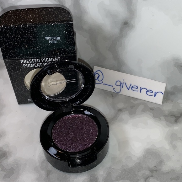 Victorian Plum Pressed Pigments Eyeshadow Heirloom Mix Collection MAC - Picture 3 of 16